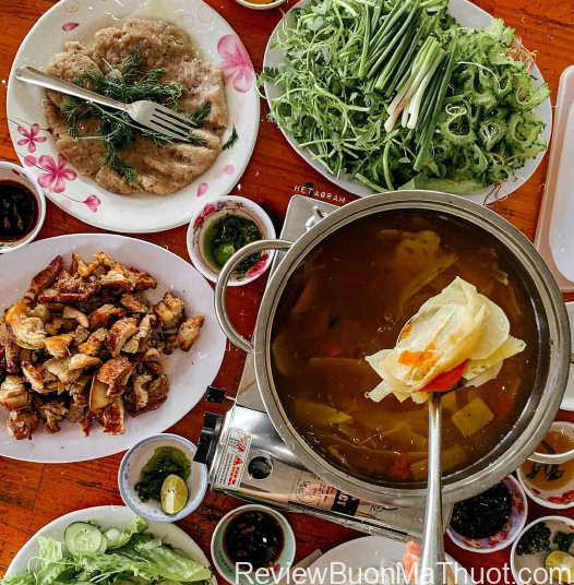 Ngoài chả cá, nhiều món ngon khác của cá thát lát các bạn có thể ăn khi đến Hồ Lắk (Ảnh – hetagram_._) Các món ăn ngon ở Đắk Lắk